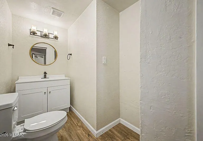 3762 E 22nd St #B — Photo 21