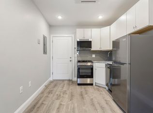 282 Hanover St #4, Boston, MA 02113