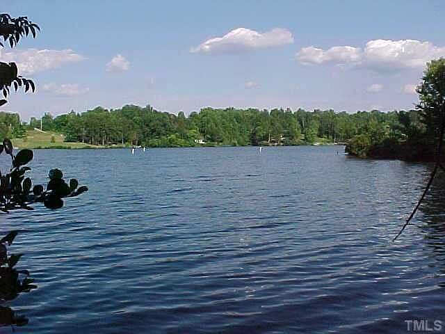 2nd image of 6 W Lakefront Dr #6