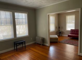 9 Peace St #1, Warwick, RI 02888