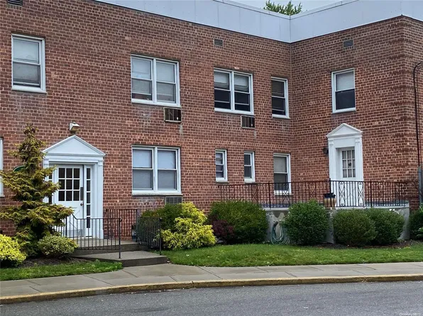 11 Park Place #2A, Rockville Centre, NY 11570