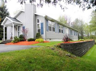 7427 Thompson Rd, North Syracuse, NY 13212