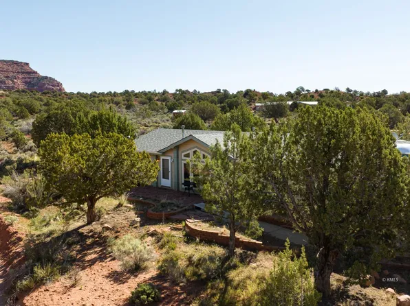 4375 E Red Cliffs Dr, Kanab, UT 84741