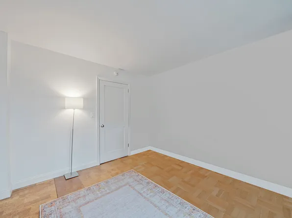 460 East 79th Street image 22 of 32