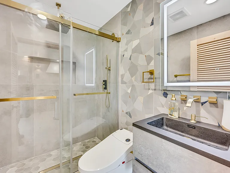 1080 River Dr — Photo 46