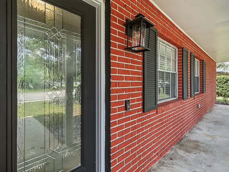 436 Eagle Cir — Photo 3