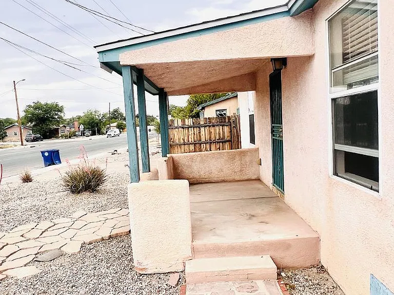 615 Candelaria Rd NW — Photo 20