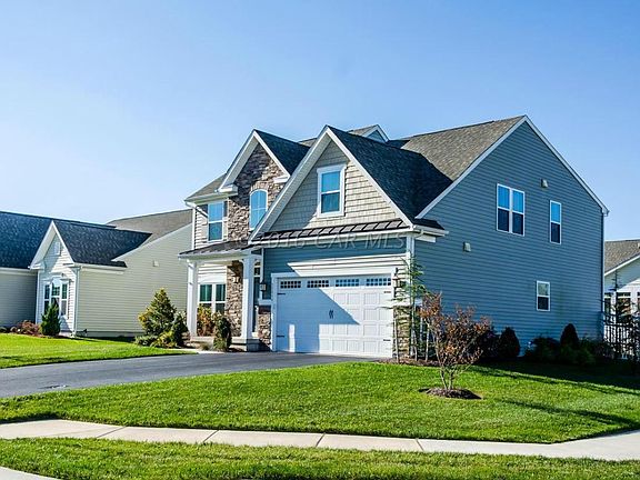 3rd image of 32404 Killdeer Dr