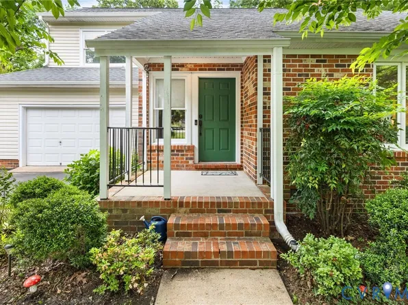 10460 Shumark Dr, Chester, VA 23831