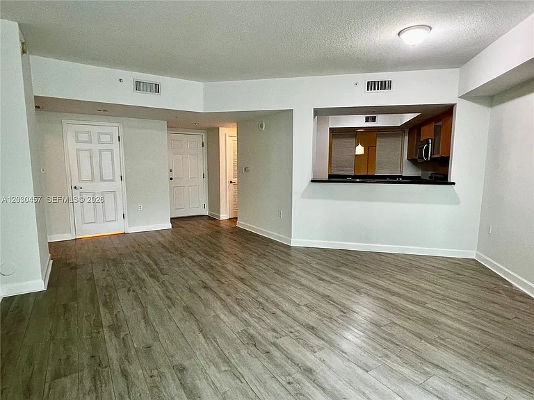 140 S Dixie Hwy #716 — Photo 4