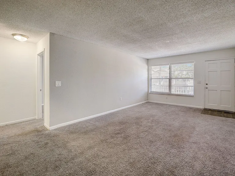 Flagler Pointe Apartments — Photo 28