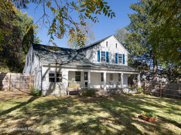14 Maple Avenue, Millerton, NY 12546