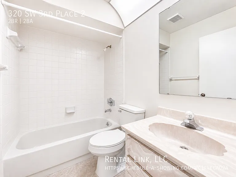 320 SW 3rd Pl #2 — Photo 29