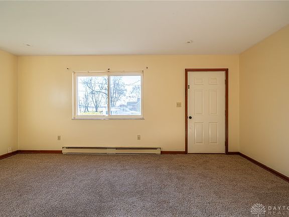 4th image of 301-303 E Main St