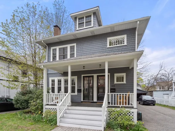 107 Adena Rd Unit 107, Newton, MA 02465