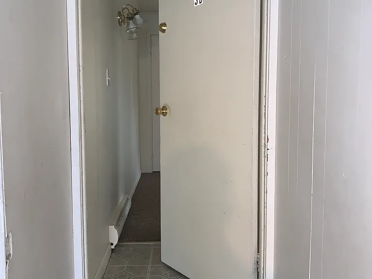 372 2nd St #3B — Photo 1