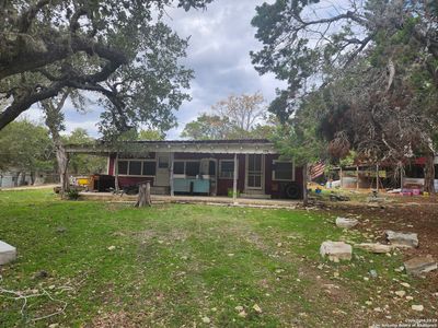 172 Sunny Ln, Lakehills, TX, 78063