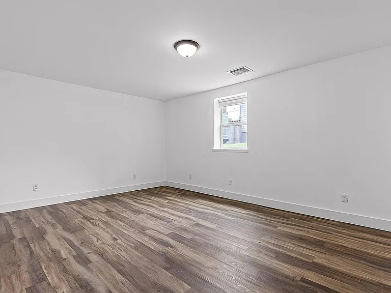 200 S Aster Ave #C — Photo 21