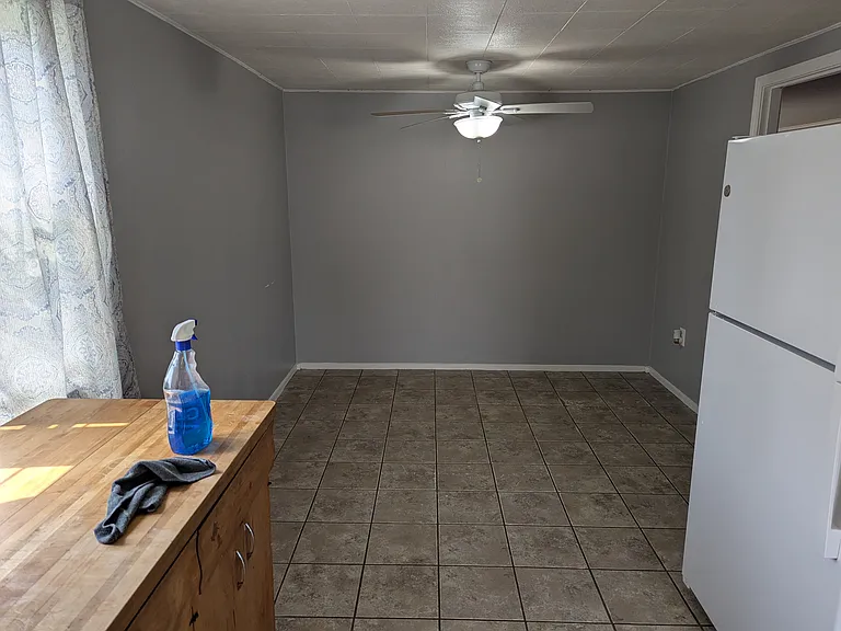 1711 Kansas Ave — Photo 3