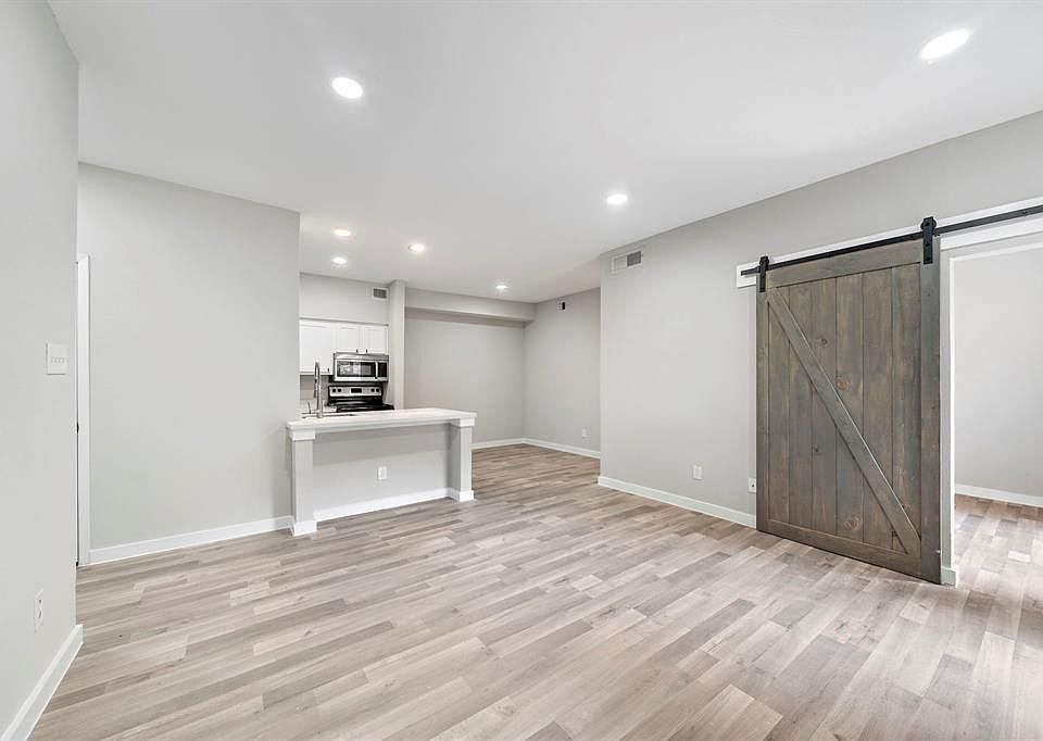 Post Oak Crossing Condominiums Houston, TX Zillow