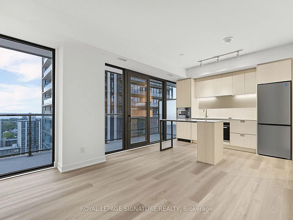91 John St N #1808