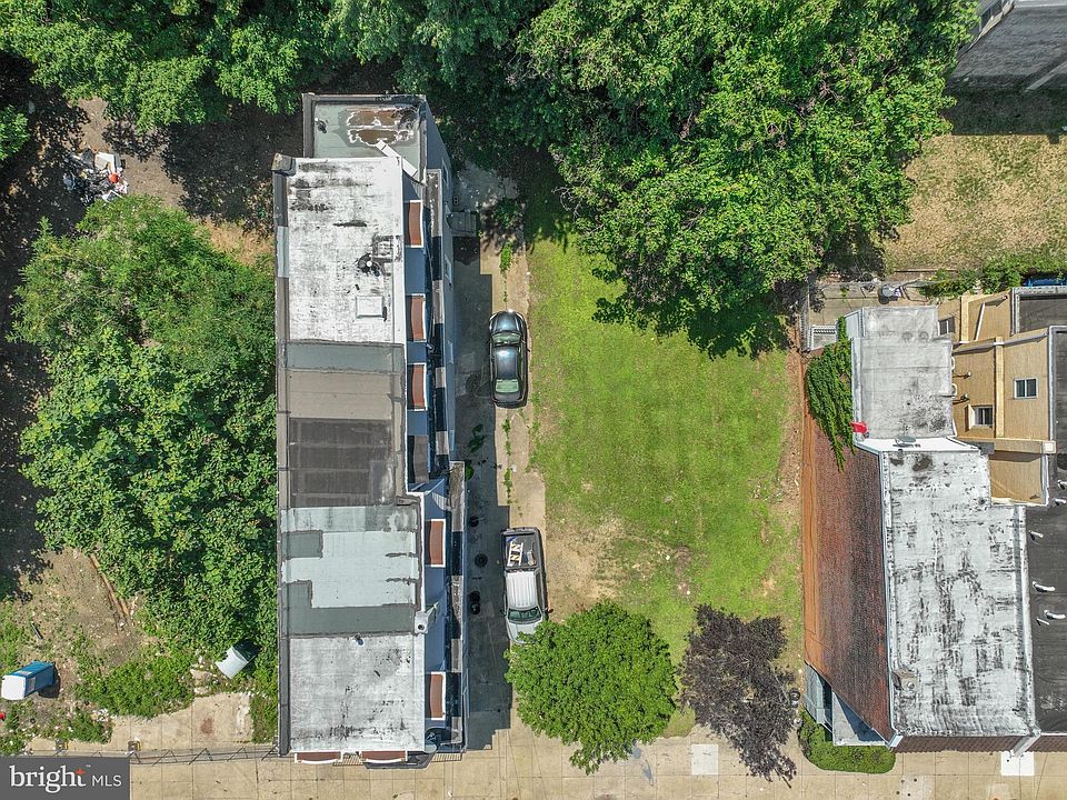 2nd image of 3920 W Girard Ave