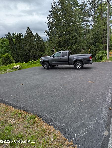 3rd image of 871 Trout Lake Road