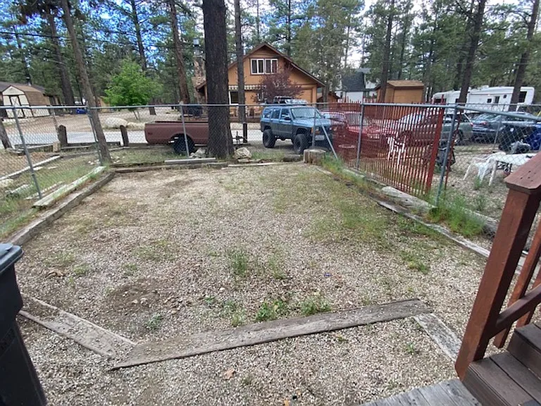 982 Woodland Dr #B — Photo 7