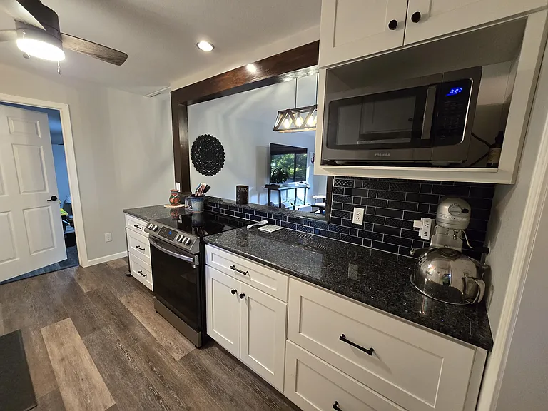11 Blandford Ln — Photo 4