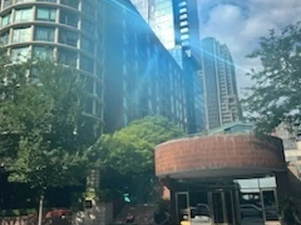 440 N McClurg Ct APT 314, Chicago, IL 60611