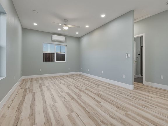 5th image of 3472 Singh Ln