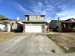 166 Creekside Cir, Sacramento, CA