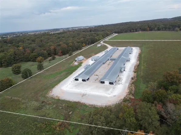 19241 Floyd Moore Rd, Gentry, AR 72734