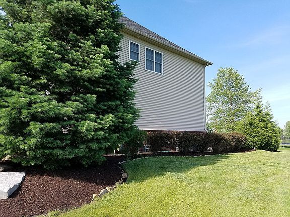 4th image of 1794 Bristol Dr