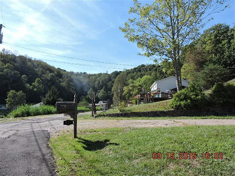 1st image of 833 Wilderness Dr