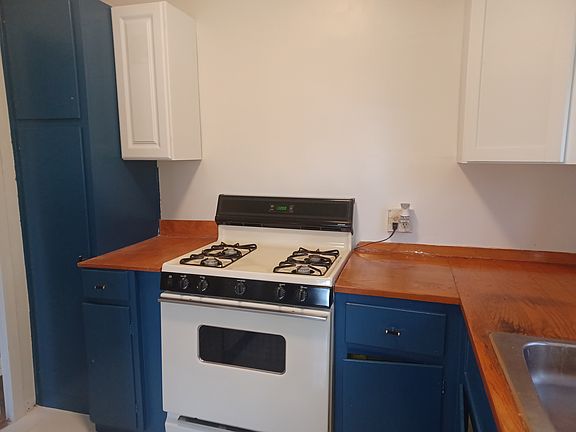 4th image of 1457 Martha Custis Dr