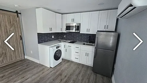 1202 NE 3rd Ave Photo 1