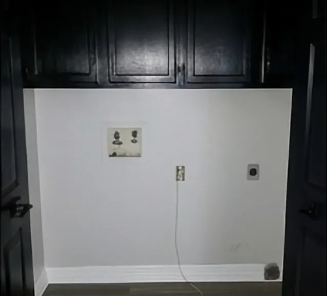 Laundry closet (all electric, no gas hookups)