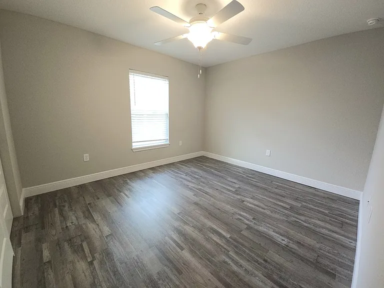 106 Oak Cir — Photo 11