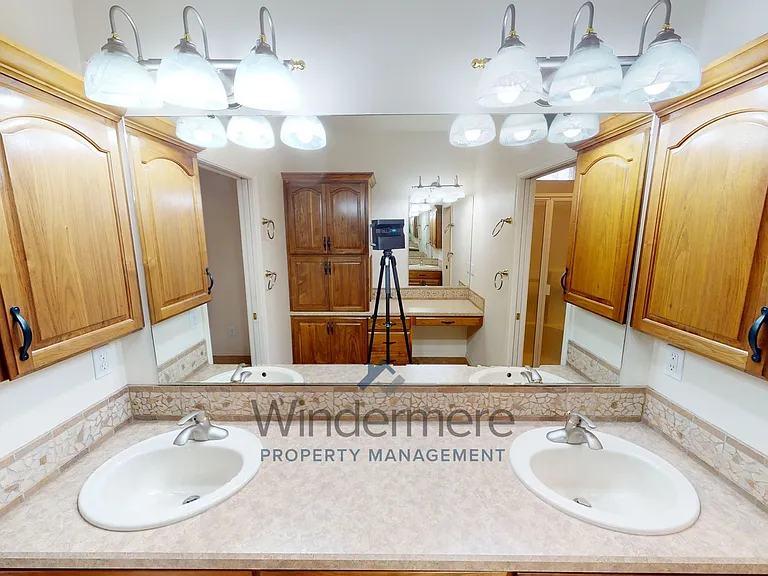 136 Costello Pl — Photo 11