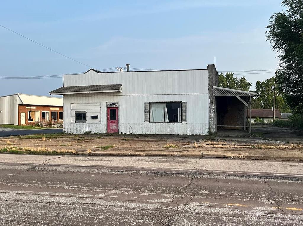 1801 Main St, Unionville, MO 63565 MLS 33484 Zillow