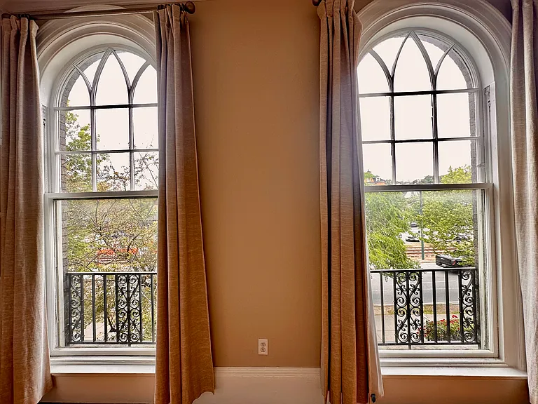1683 Beacon St #2 — Photo 14