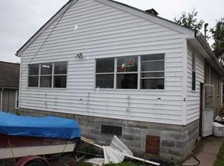 4 Ziskind Rd, Fredericktown, PA 15333