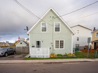67 Victoria St, Charlottetown, PE C1A2B4