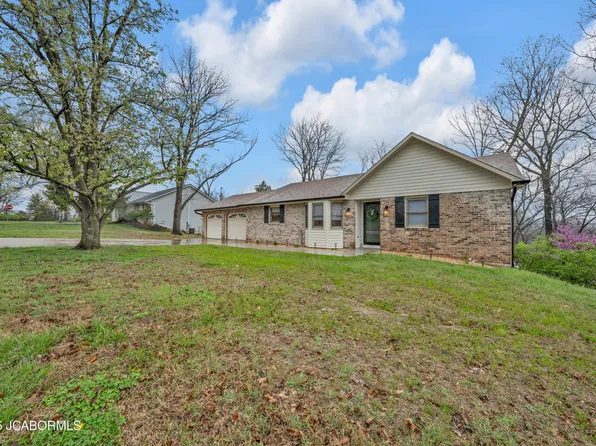 913 Carol St, Jefferson City, MO 65101