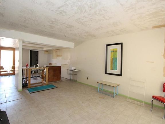 2nd image of 1786 S Fairway Cir