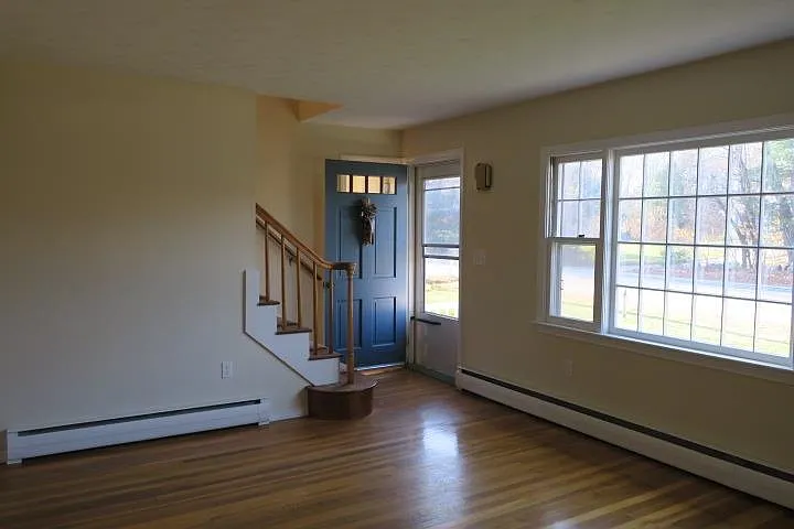 524 Wallis Rd — Photo 16