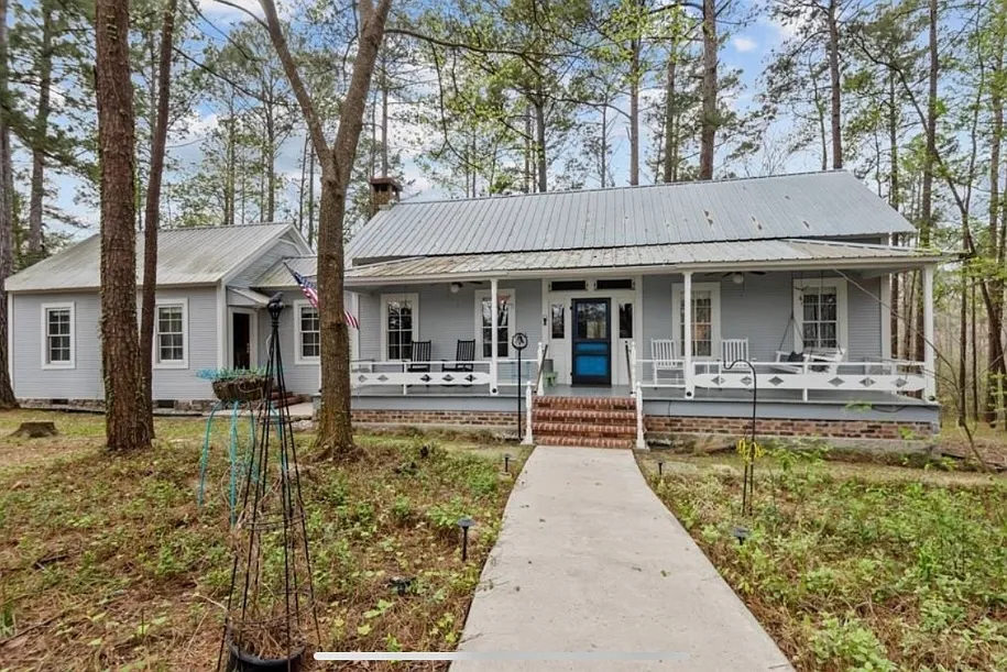 10292 County Road 3400 — Photo 1