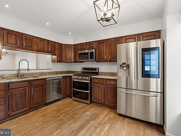 5th image of 6029 Bingley Rd