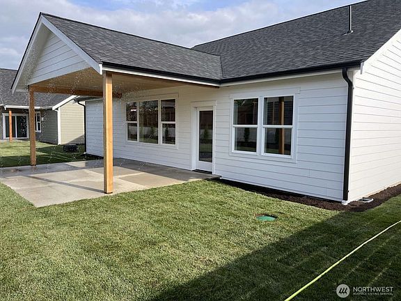 2nd image of 2180 Lagerwey Circle